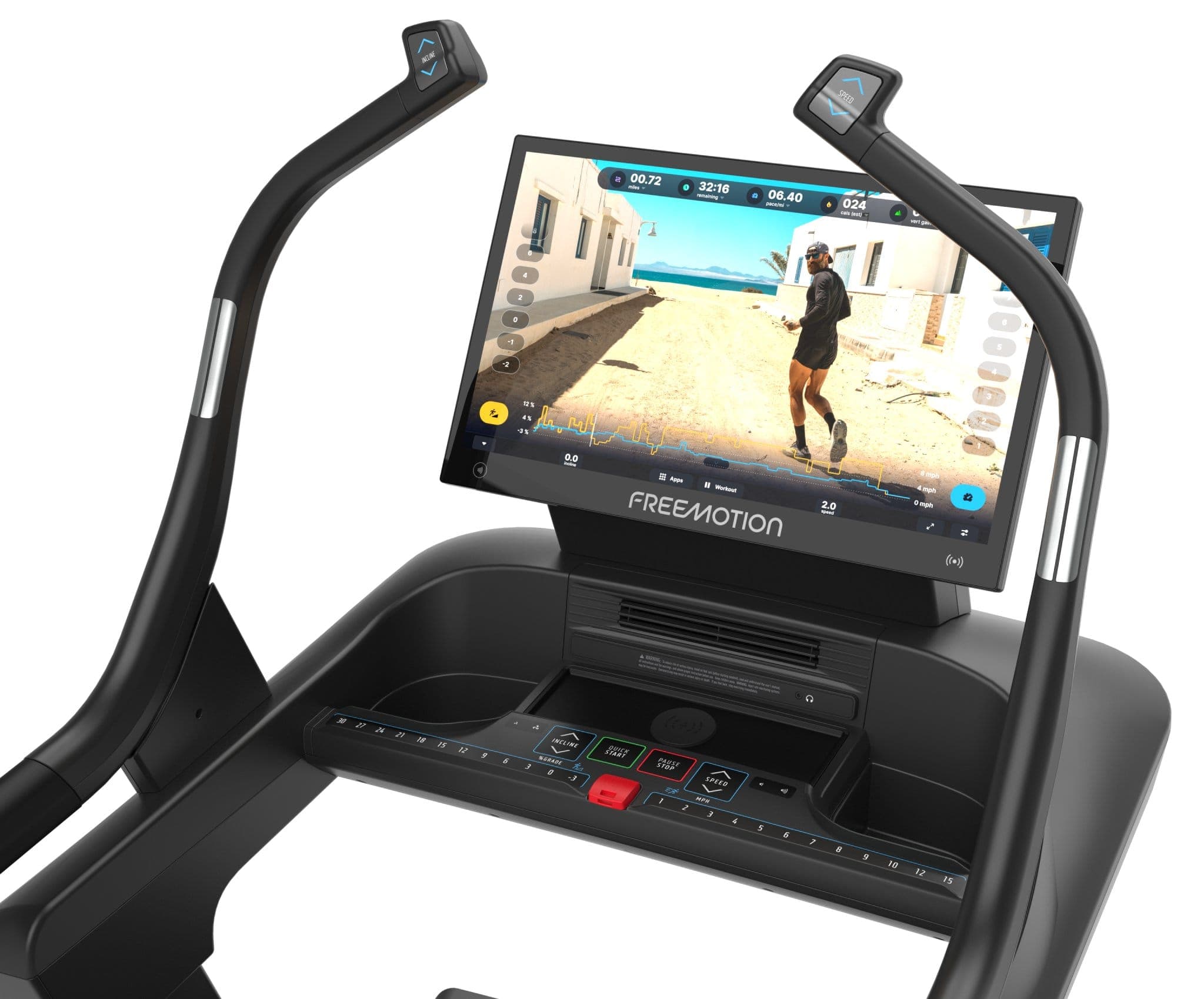 Consola de un i24 Incline Trainer sobre fondo blanco: pantalla táctil de 24 pulgadas con un corredor en una calle junto al mar, entre manijas con controles de inclinación y velocidad.