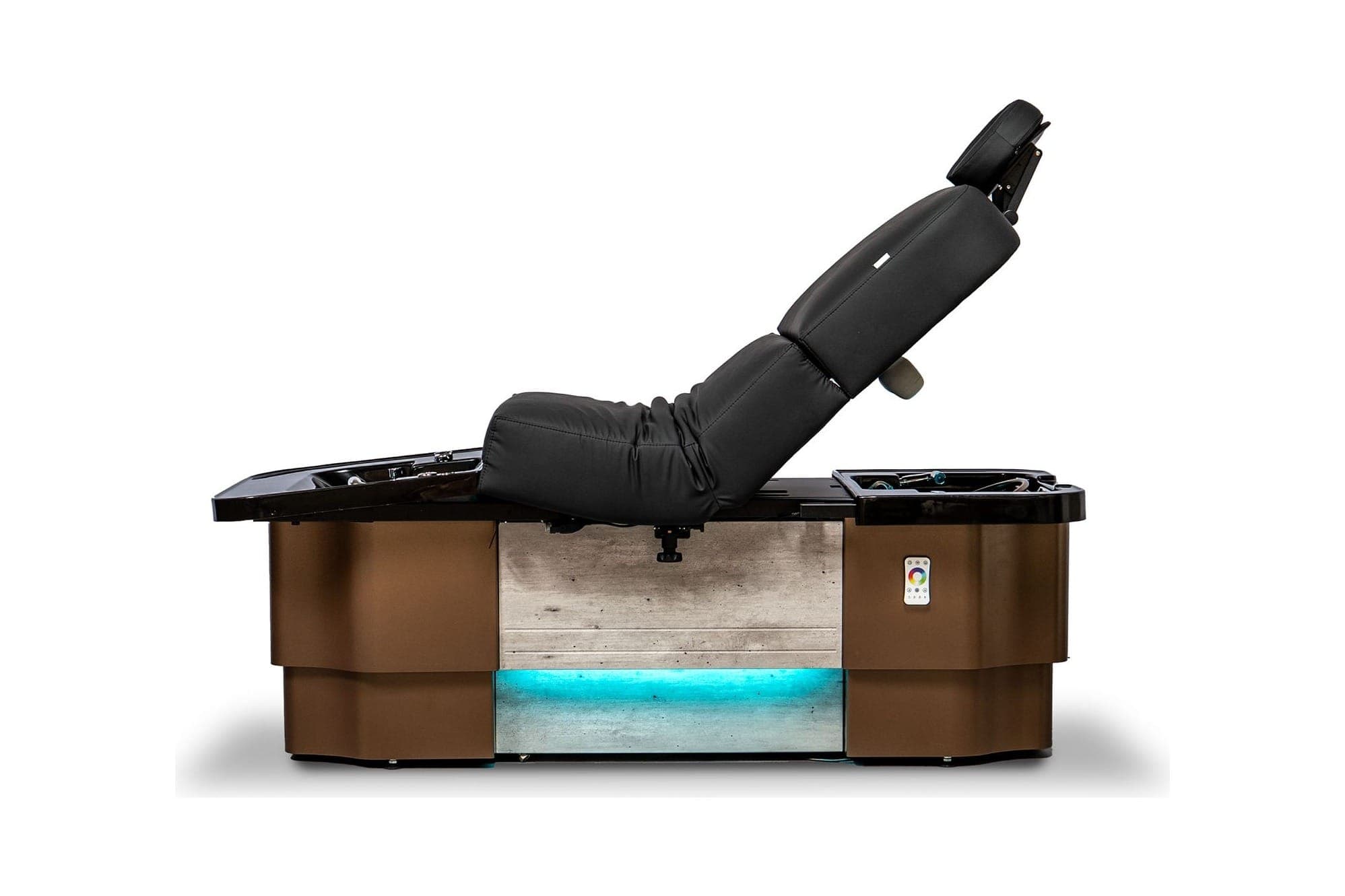 Cama ZenFusion Flow con tapizado negro y respaldo levantado, una tina en cada extremo y base en tono bronce con panel gris iluminado en turquesa, sobre fondo blanco